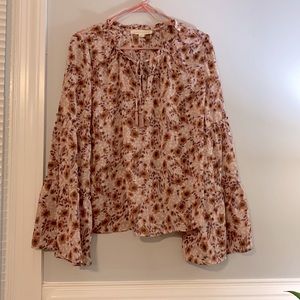 ✨ Lovestitch  Floral Bell Sleeve BohoBlouse Small✨